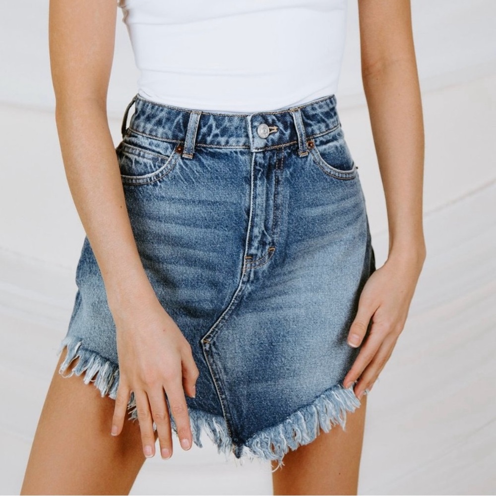 NWT Free People We The Free Bailey Raw Hem Denim Mini Skirt Indigo Blue Sz 28
